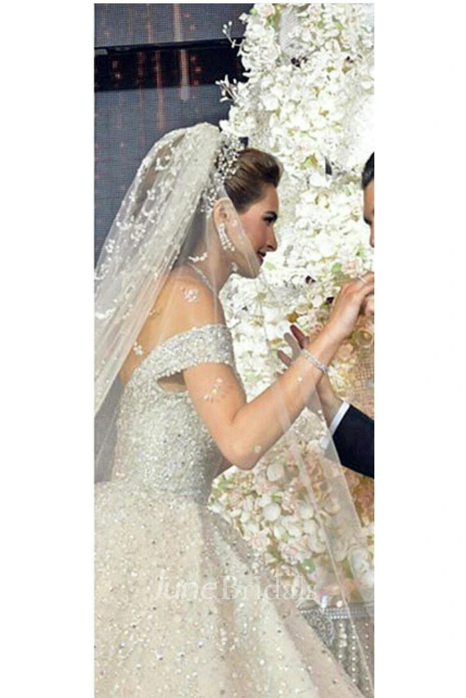 Elegant Sequined Ball Gown Wedding Dress Off-the-shoulder Court Train