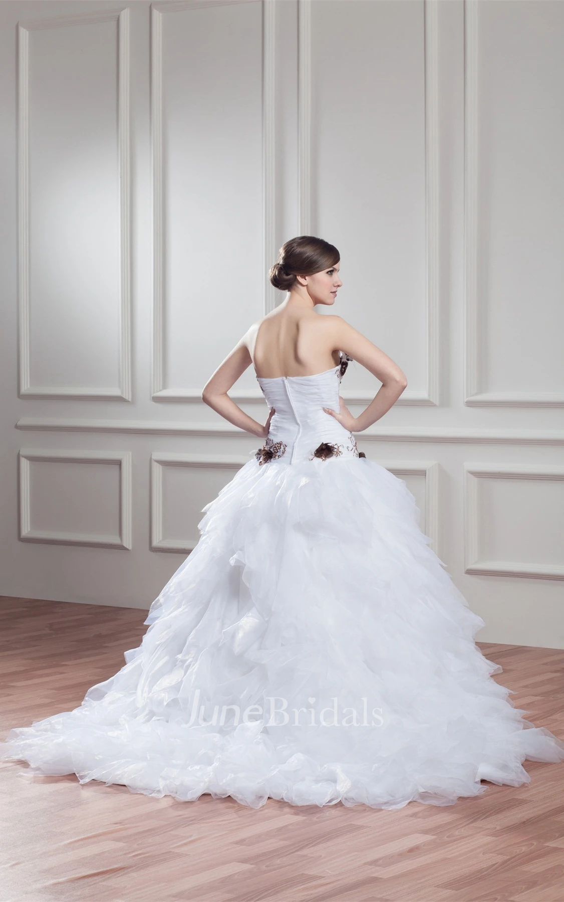 Sweetheart Criss-Cross Tiered A-Line Dress with Flower and Appliques