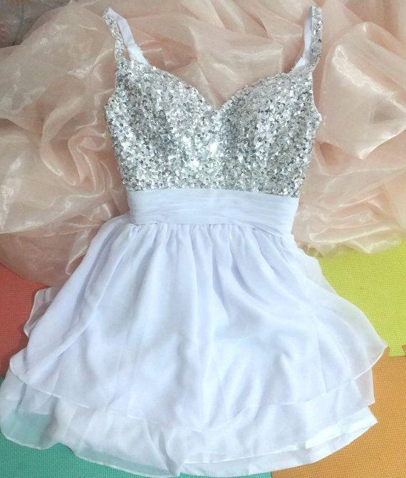 Elegant Spaghetti Strap Sequins Short Hiffon Homecoming Dress