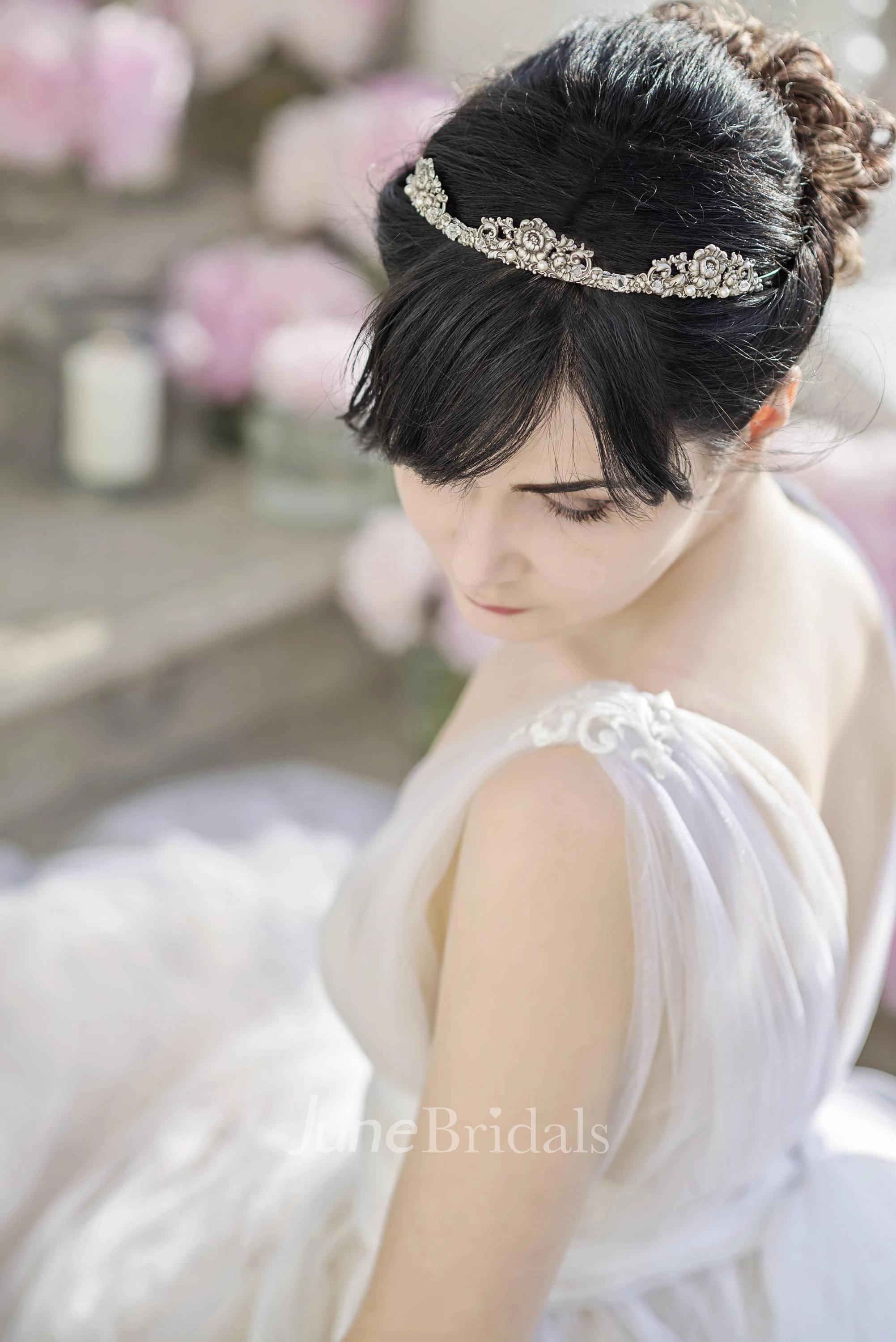 Tulle Satin Appliques Lace Wedding Dress