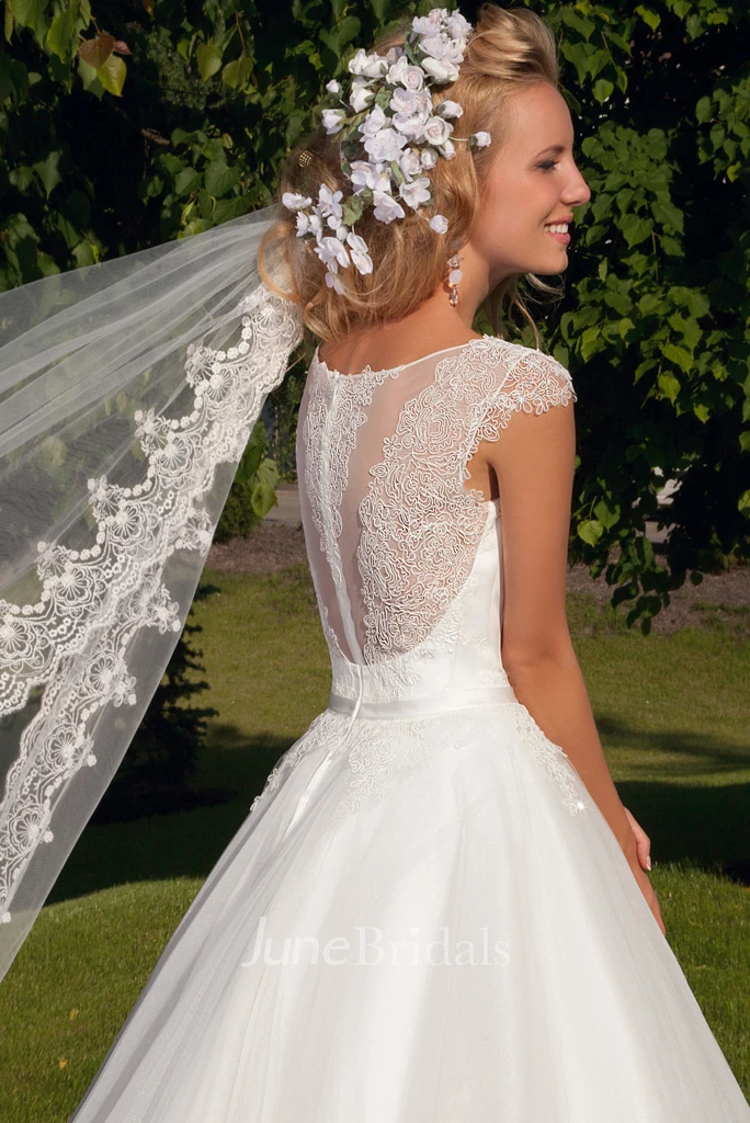 V-Neck Appliqued Tulle Maxi Wedding Dress with Beading Unique Bridal Gown