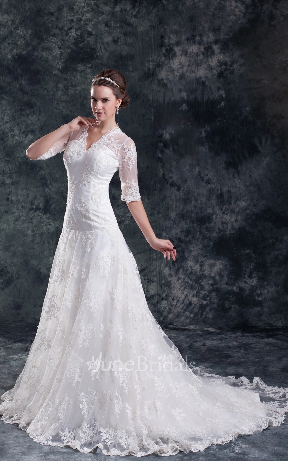 scalloped-neck a-line tulle lace dress with illusion half sleeves