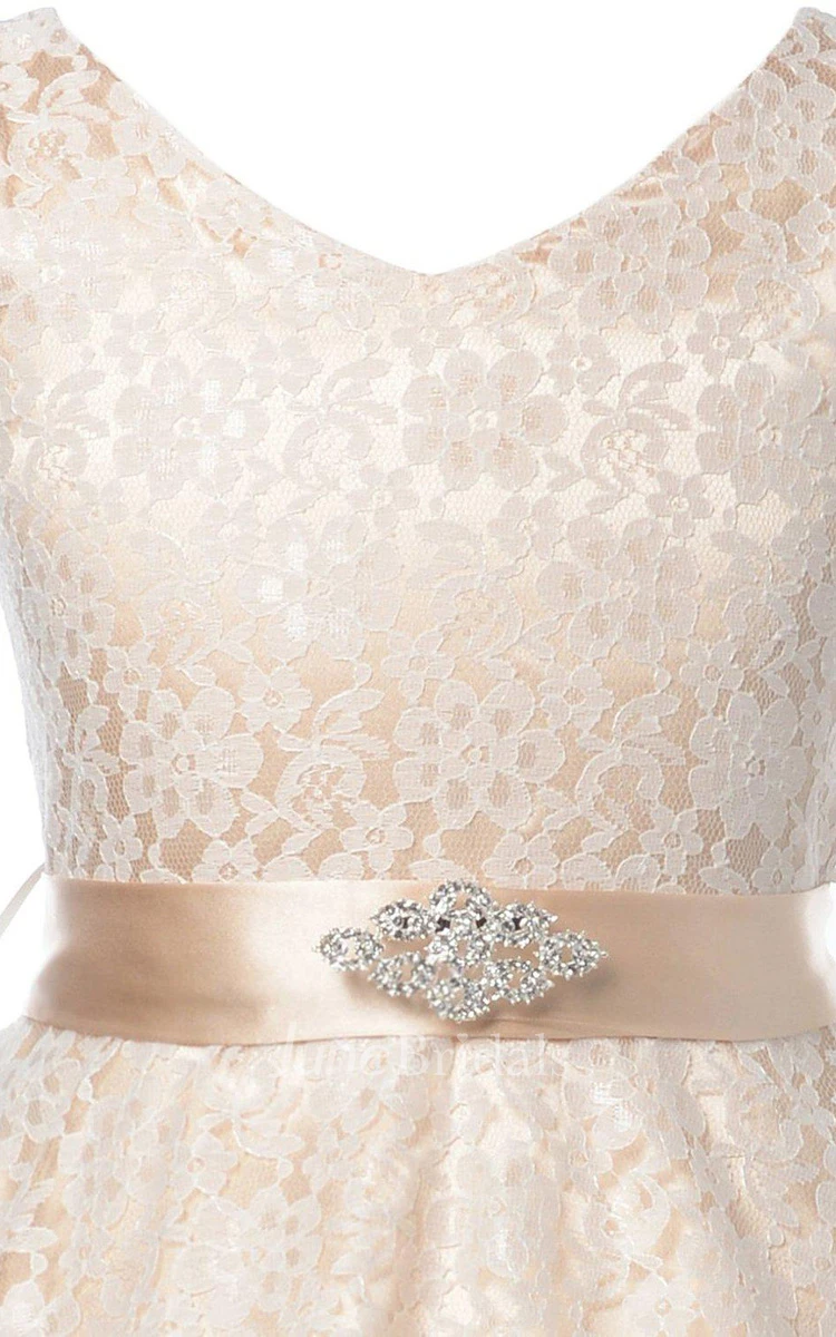 Sleeveless V-neck Lace Dress With Beadings and Bow