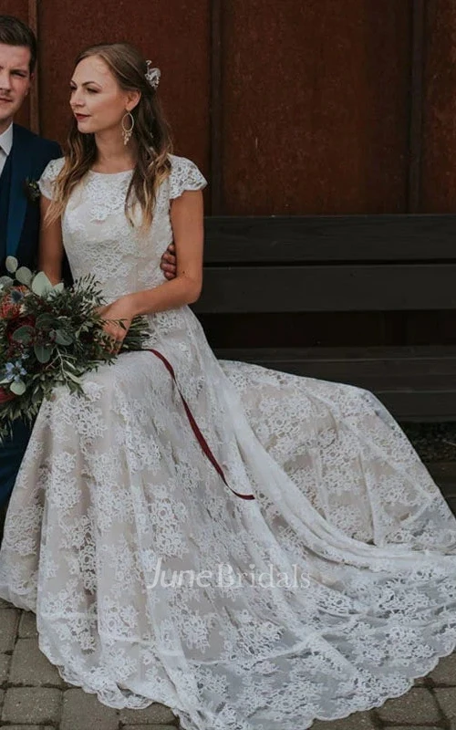 Bohemian Vintage Lace A-Line Jewel Neck Modest Spring Wedding Dress Country Garden Floor-length Button Ruffles V Back Bridal Gown with Sweep Train