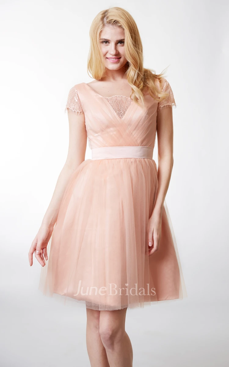 A-line Short Tulle Bridesmaid Dress with Short Sleeves
