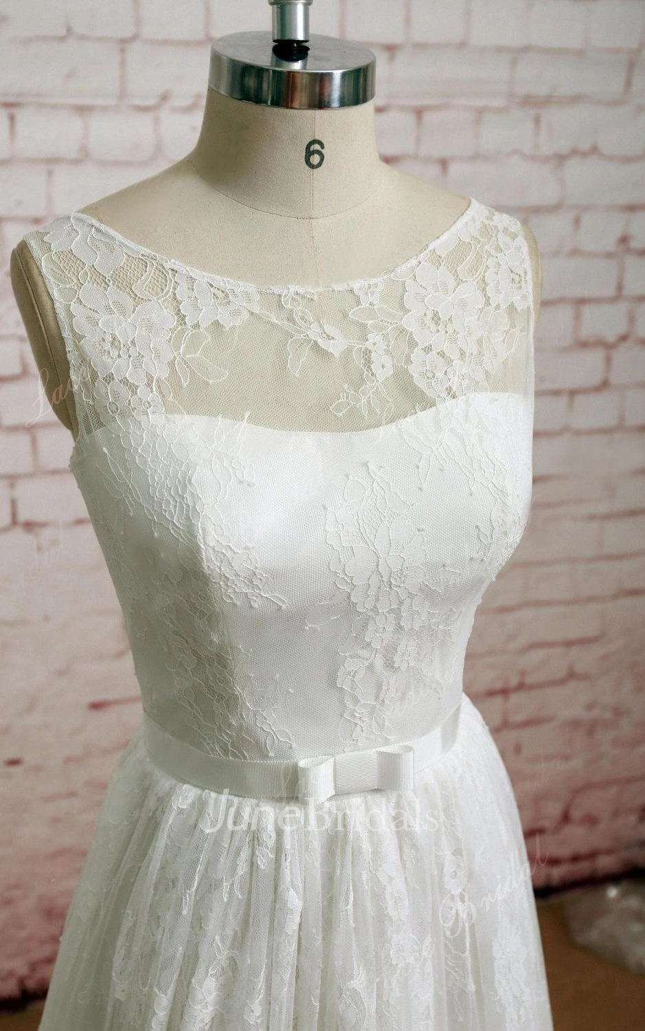 Exquisite Bateau Neck Soft Lace Wedding Dress Sleeveless With Pleats