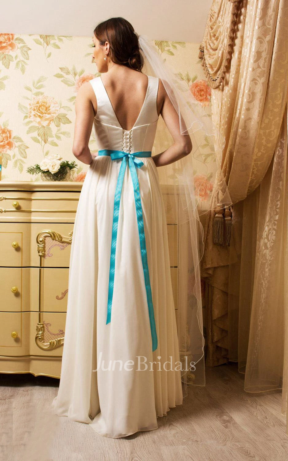 Satin Sheath Floor-Length Dress With Pleats And Bow
