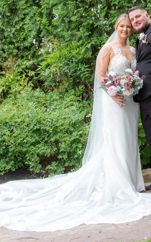 Plus Size Mermaid Sexy Beach Plunging Neckline Court Train Lace Appliques Spring Wedding Dress