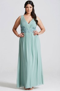 V-Neck Appliqued Sleeveless Chiffon Bridesmaid Dress With Ruching And Straps