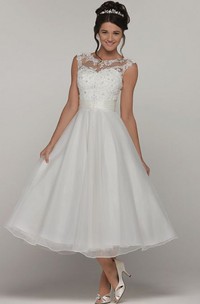 A-Line Tea-Length Scoop-Neck Sleeveless Organza Wedding Dress With Appliques And Keyhole
