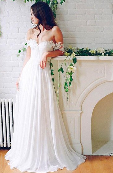 Flowy Lace Wedding Dress on Sale, 56 ...