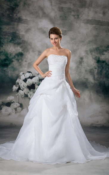 strapless pick-up ball lace gown with court train and appliques