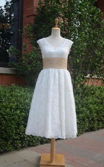A-Line Short V-Neck Chiffon Lace Weddig Dress