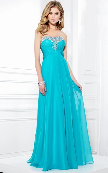 Floor-Length Sleeveless Strapless Ruched Chiffon Prom Dress With Beading