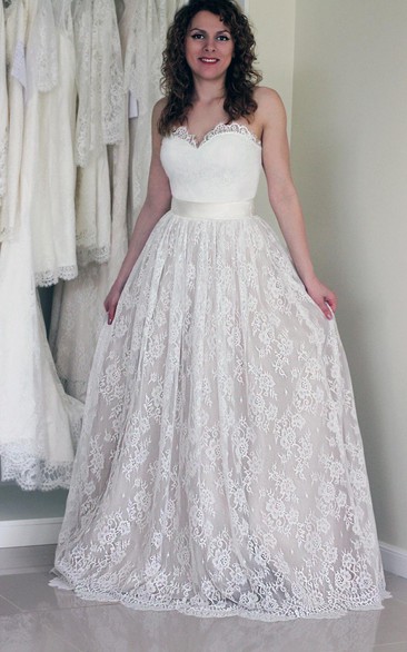 A-Line Sweetheart Pleated Long Lace and Tulle Skirt With Satin Sash