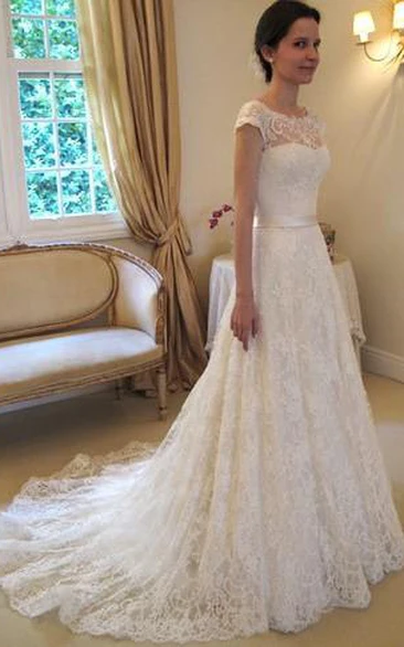 A-Line Princess Sleeveless Bateau Lace Court Train Wedding Dresses