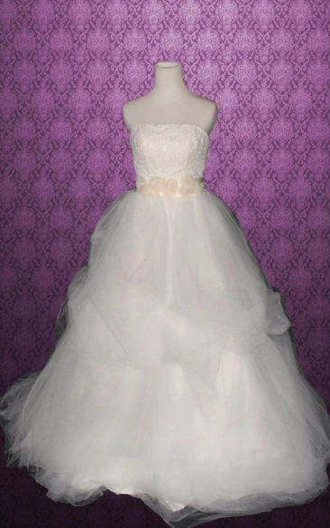 Strapless Backless Long Tulle Wedding Dress With Sash And Flower