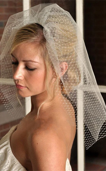 Retro Double-layer Short Bridal Veil with Mesh