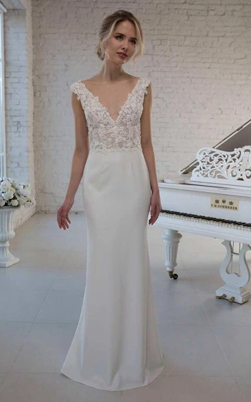 Plunged Sleeveless A-Line Tulle Satin Wedding Dress With Appliqued Top