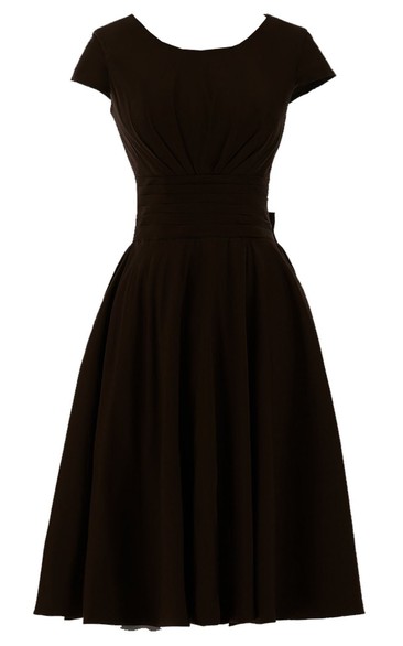 Short Sleeve Knee-length Pleated Chiffon Dress With Bowknot
