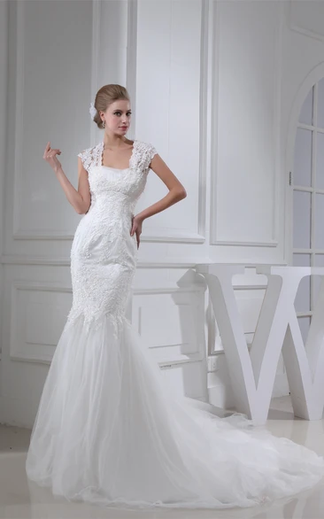 Queen-Anne Mermaid Tulle Dress with Appliques and Court Train