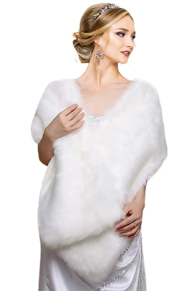 Elegant Faux Fur Long Bridal Shawl for Winter