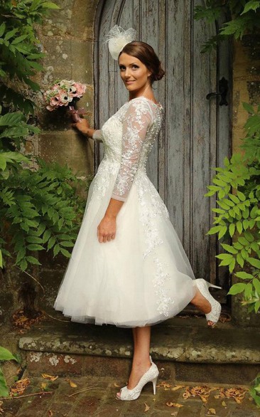 1950S Vintage Tea Length Lace And Tulle Wedding Dress with 3/4 Sleeves