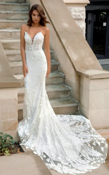 Mermaid Sweetheart Beach Satin Wedding Dress With Open Back And Appliques
