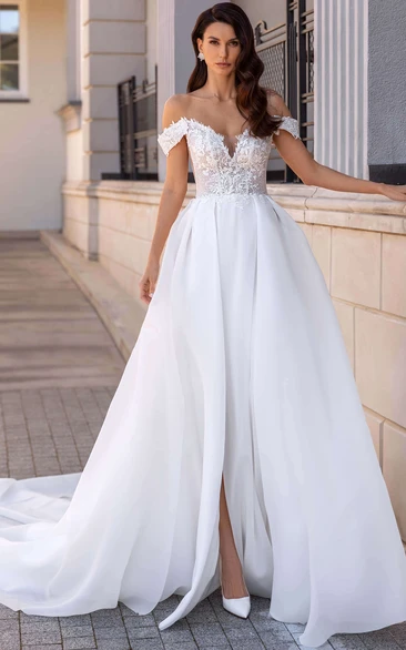 Ethereal Floor-length Sleeveless Lace A Line Open Back Wedding Dress with Split Front