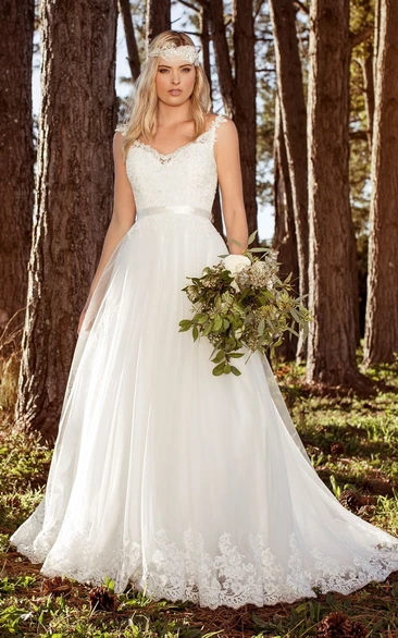 Ethereal A-line Straps Ruched Wedding Dress with Belt