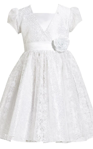 Short-sleeved A-line Lace Dress With Flower