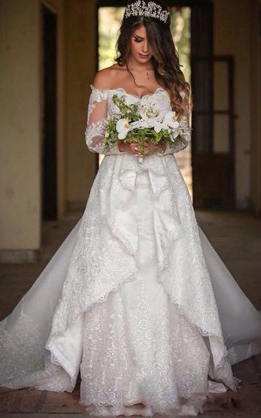 Off Shoulder Long Sleeves Backless Lace Wedding Bridal Gown