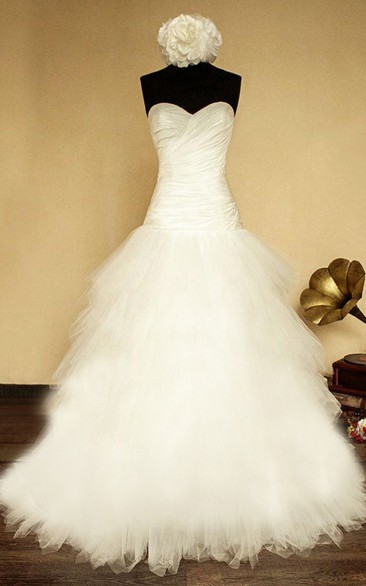 Sweetheart Lace-Up Back Tulle Wedding Dress With Criss Cross And Flower