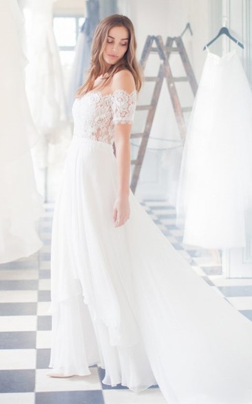 Romantic A Line Sleeveless Lace Wedding Dress with Train