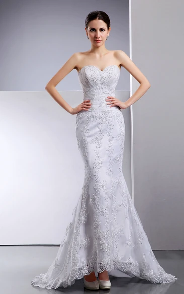 Siren Sweetheart Sleeveless Embellished Exquisite Gown With Lace