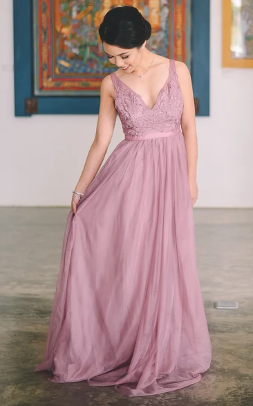 Romantic V-neck A Line Tulle and Lace Sleeveless Evening Dress
