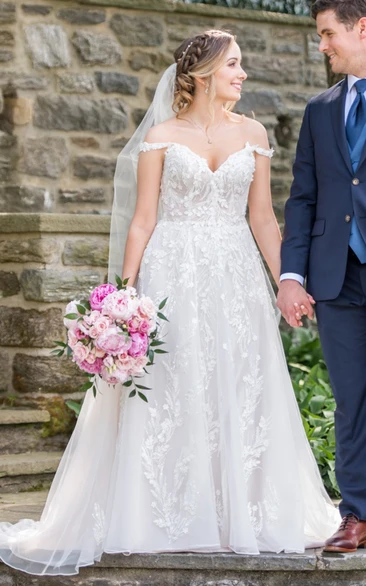A-Line V-Neck Gorgeous Off-the-Shoulder Dreamy Trailing Wedding Dress with Appliqué