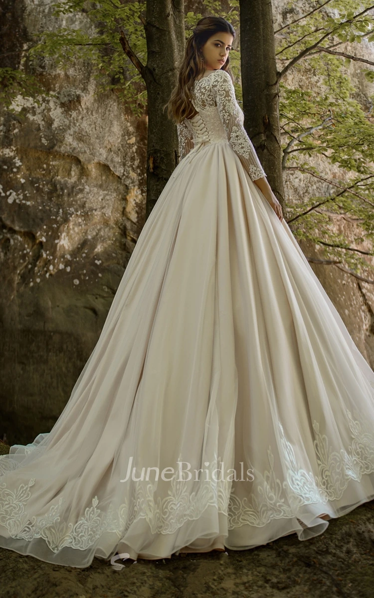 Ball Gown Off-the-shoulder Organza Wedding Dress with Appliques and Ruching