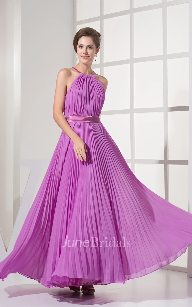 Sleeveless A-Line Maxi Dress with Overall Ruched Design