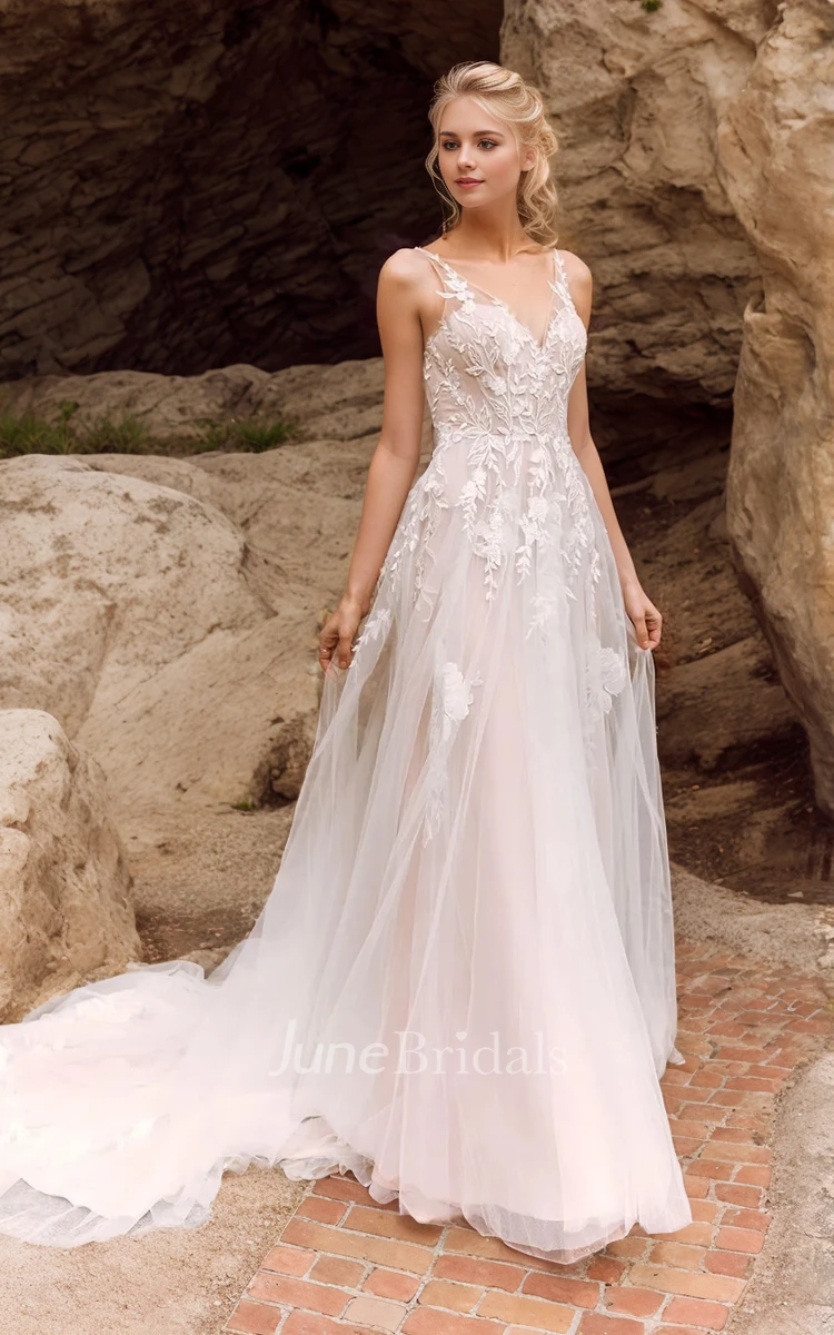 Ethereal Fall Autumn A-line Country Bobo Wedding Dress with Train Lace Deep-V Back Rustic Gown