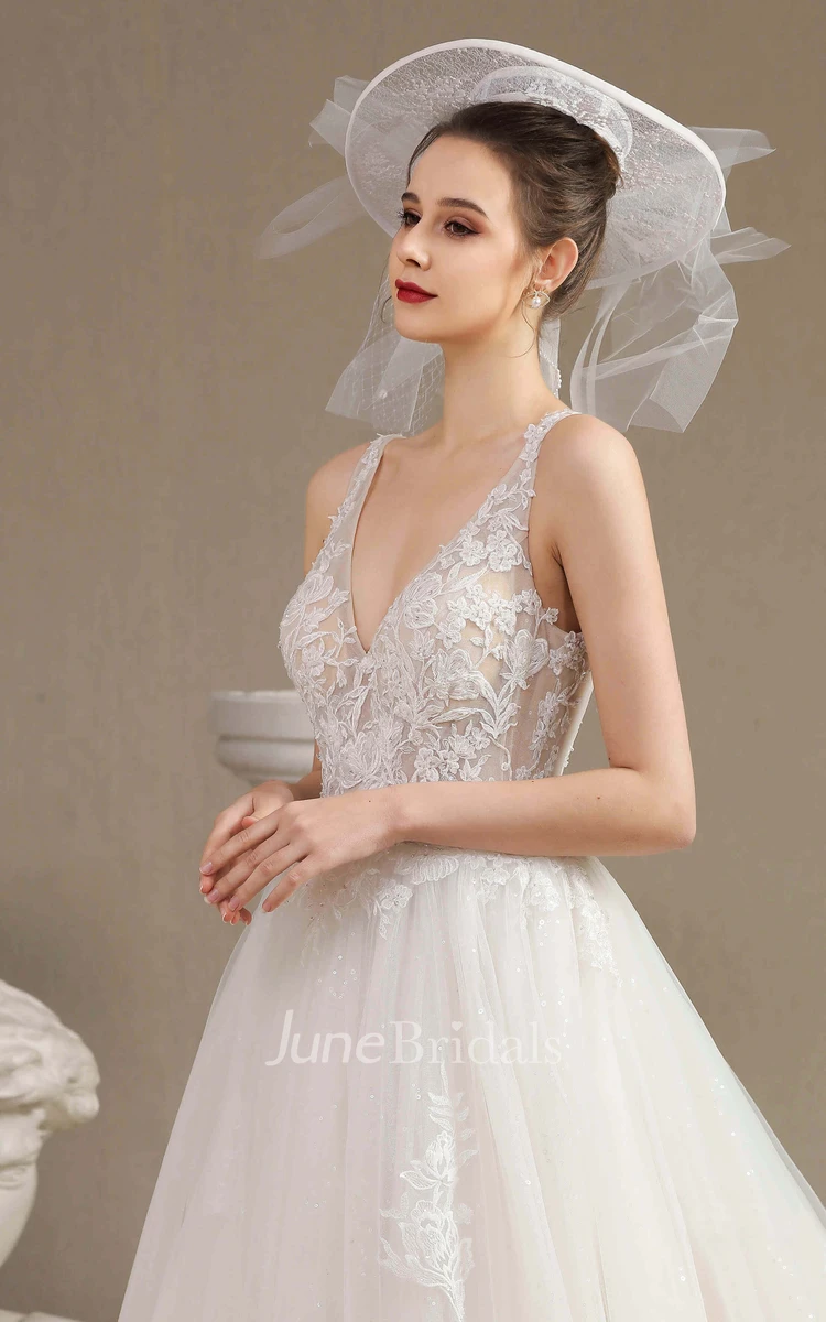 Sleeveless Ballgown Sexy Plunging V-neck Lace Appliqued Wedding Dress With V-back