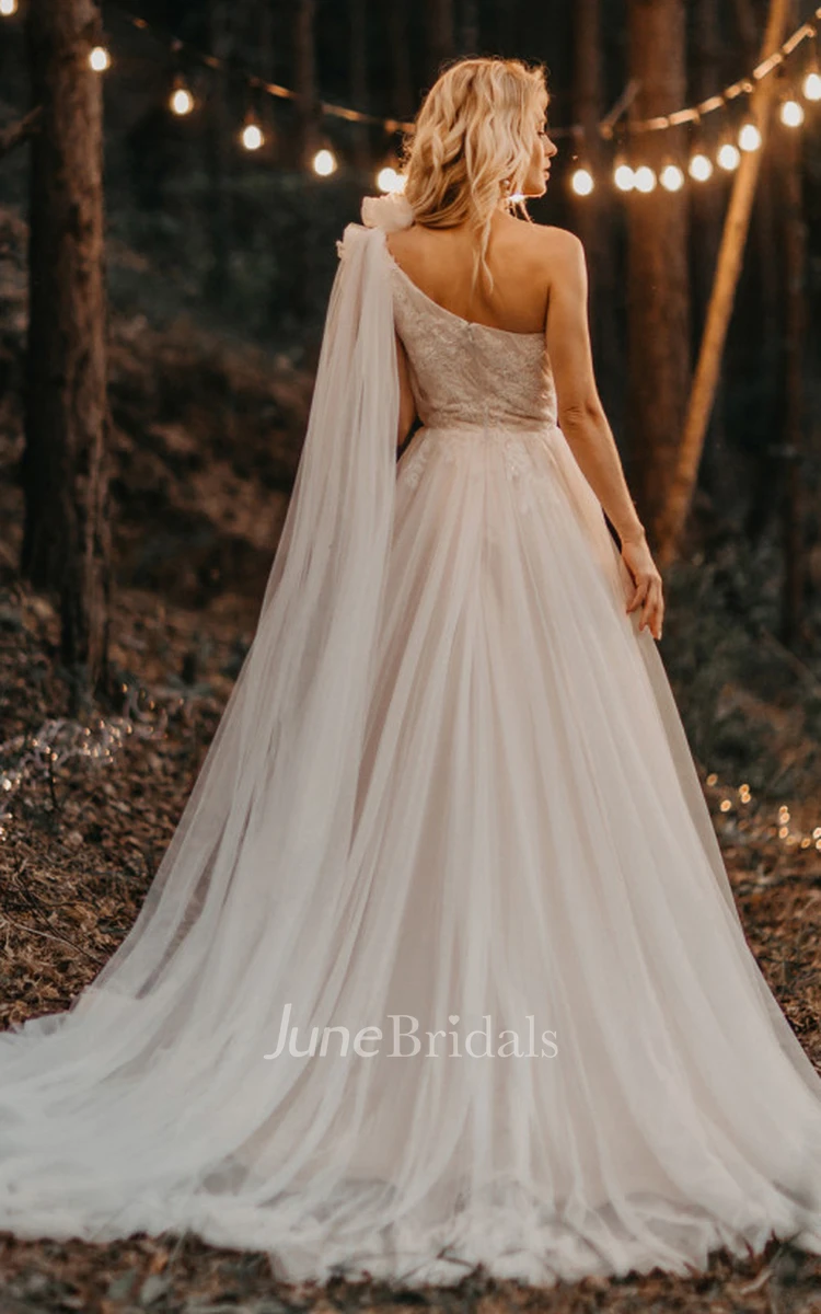 Bohemian A-Line Tulle Wedding Dress With One-shoulder Neckline And Zipper Back 