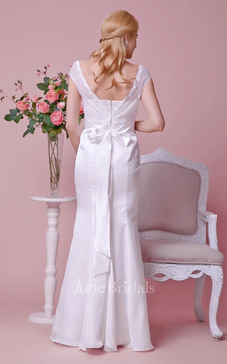 Lace Cap-sleeved Mermaid Satin Maternity Wedding Dress With Empire Waist and Bow