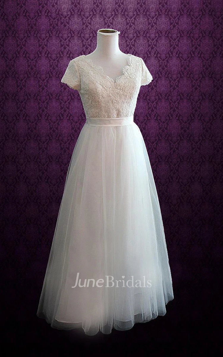 Cap Sleeve Lace And Tulle Weddig Dress With Ribbon And Bow