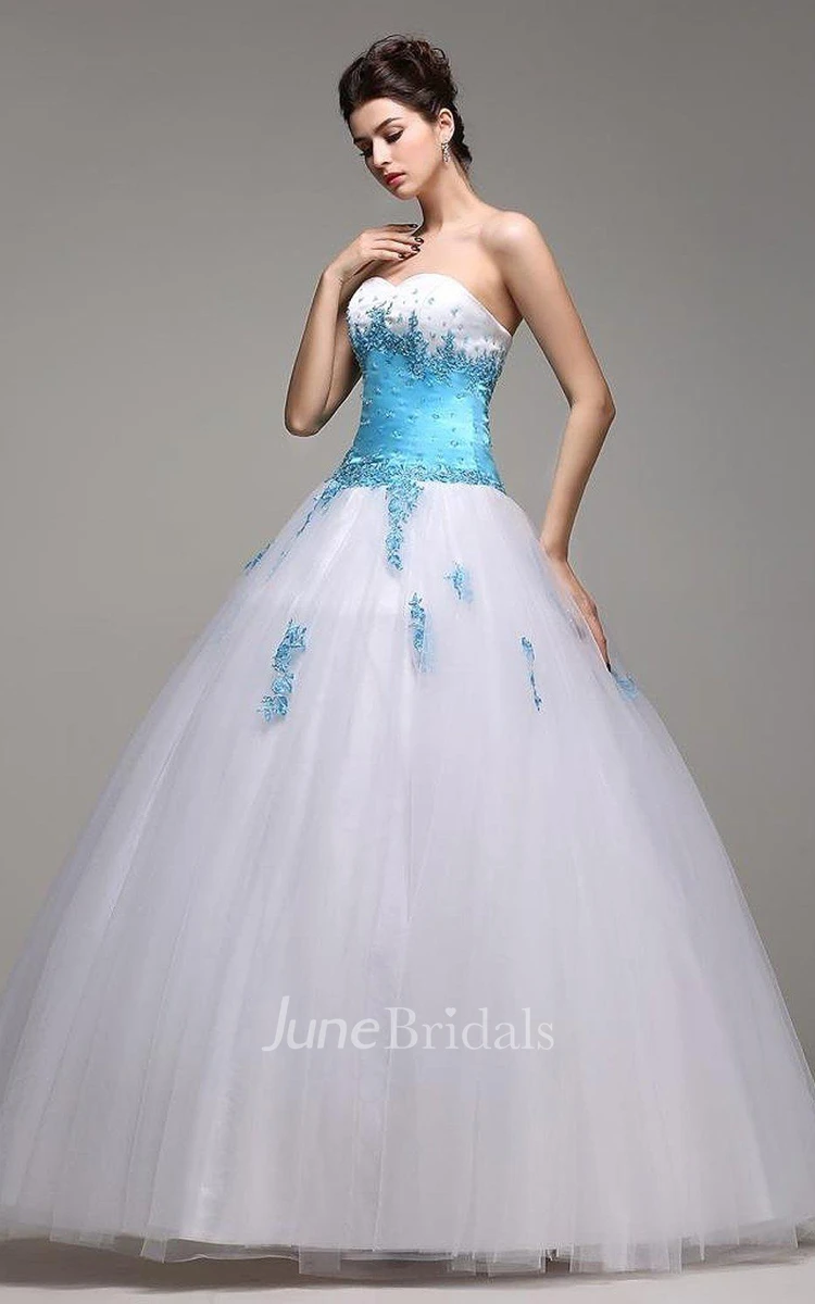 Sweetheart Tulle Ball Gown With Appliques and Beadings