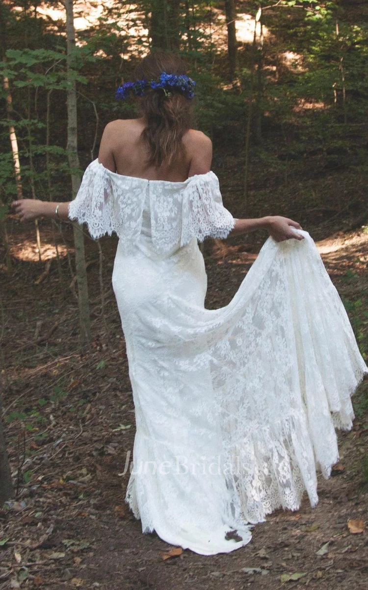 Boho Off-Shoulder Sheath Scalloped Lace Wedding Dress With Long Train