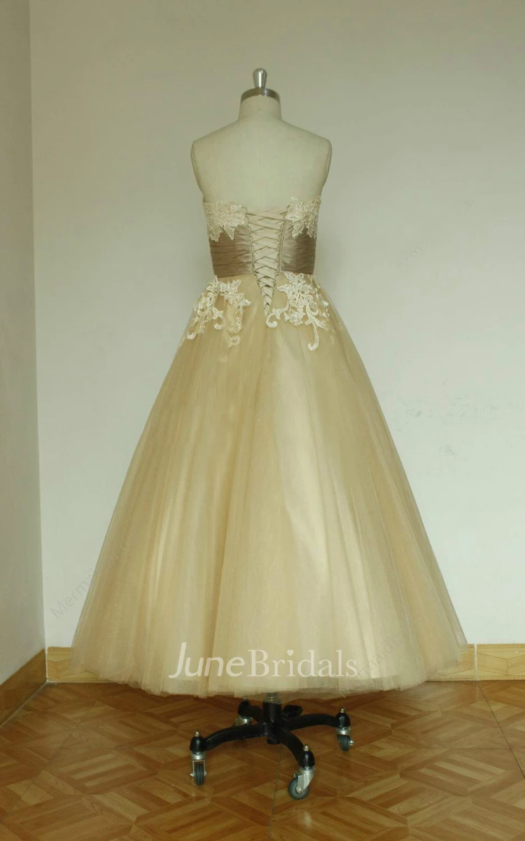 Vintage Inspired Tea-Length Tulle Wedding Dress With Lace Appliques