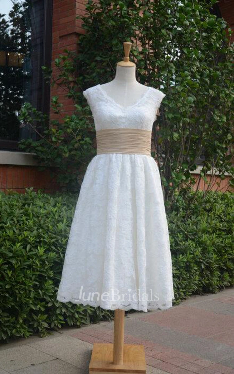 A-Line Short V-Neck Chiffon Lace Weddig Dress