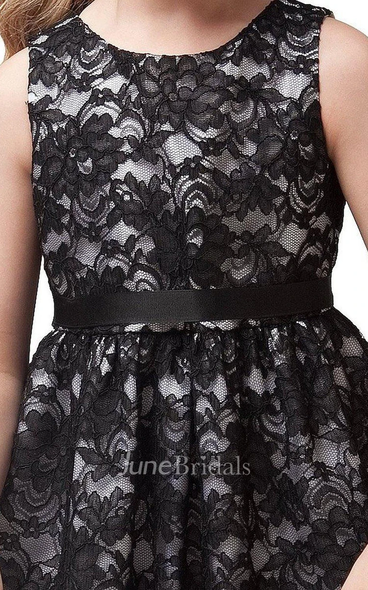 Sleeveless A-line Lace Dress With Pleats