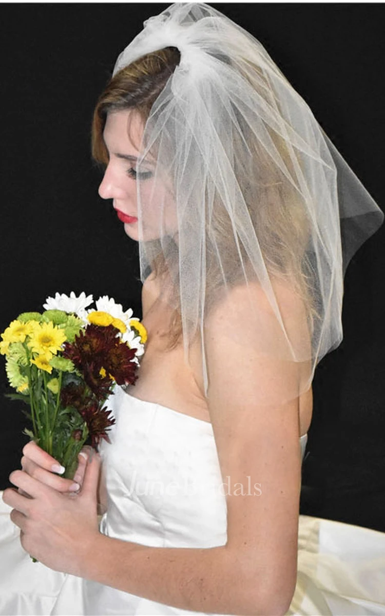 Double-Layer Short Bridal Veil With Hair Comb